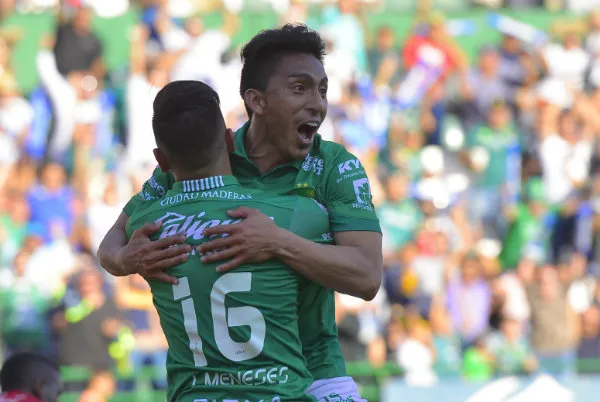 IMAGO7 Mena festeja un gol ante Atlas