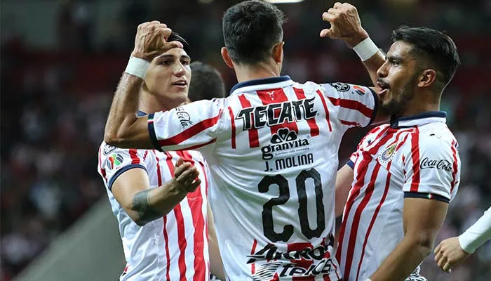 IMAGO7 Molina celebrando un gol con Chivas