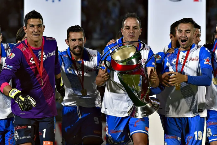 Blanco, con la Copa MX