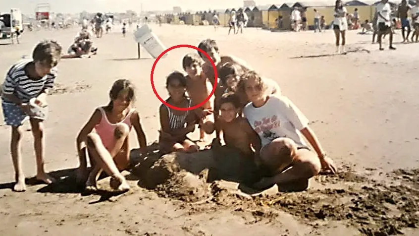 Messi y Antonela en el verano de 1998