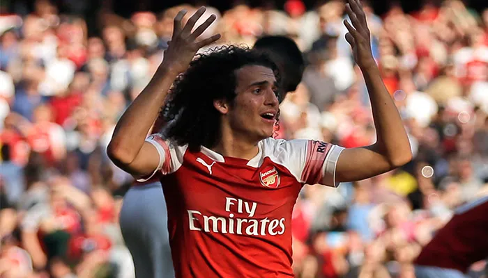 Guendouzi quejándose durante el partido ante Crystal Palace