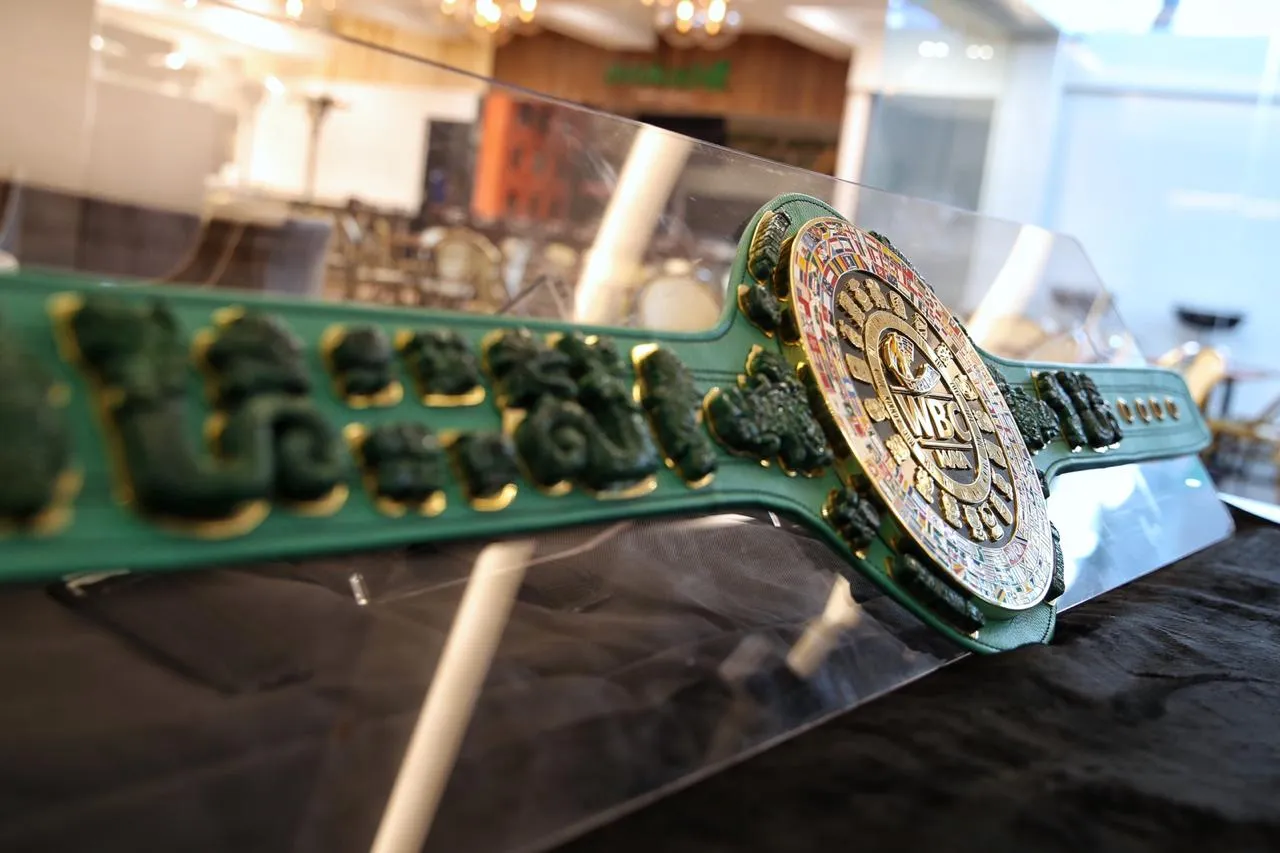 MIGUEL PONTÓN El cinturón será entregado al ganador de la pelea Canelo vs Jacobs