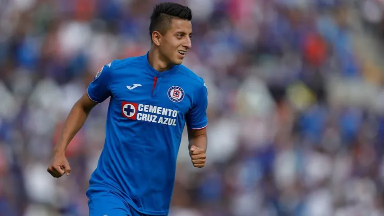 Piojo Alvarado marcó doblete en la visita celeste a celeste a Lobos BUAP