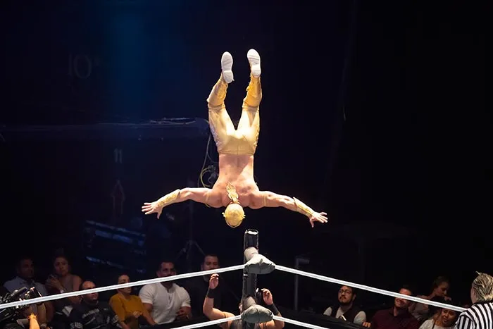 Golden Magic vuela en Gladiators