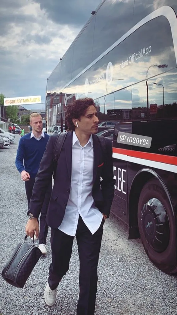 Guillermo Ochoa, al llegar al estadio para jugar con el Standard