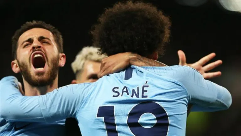 Leroy Sané celebra anotación contra el Manchester United