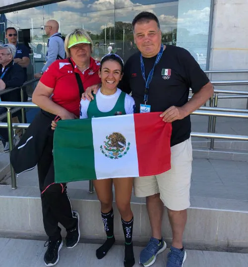 TWITTER @KENIALECHUGA Kenia Lechuga se consagra en el tercer lugar en la Copa del Mundo de remo