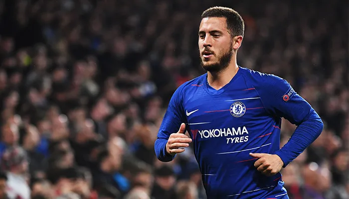 Hazard en un partido con el Chelsea
