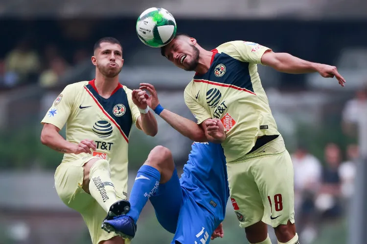 CARLOS RAMÍREZ Guido y Bruno Valdez intentan terminar con el ataque celeste