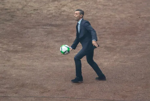 Pedro Caixinha durante un juego del Cruz Azul