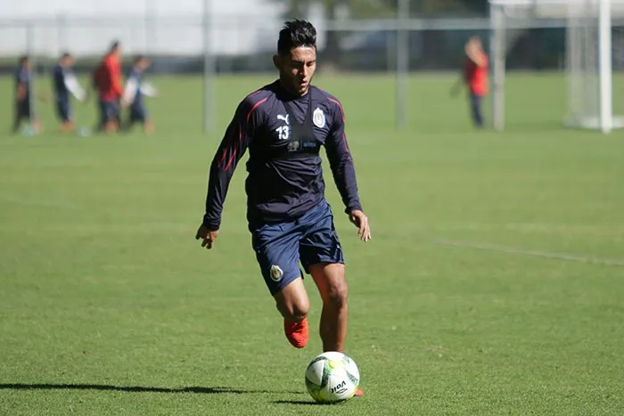 IMAGO7 Gael Sandoval en entrenamiento con Chivas