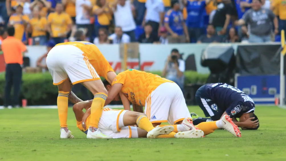 IMAGO7 Tigres festeja anotación contra Rayados