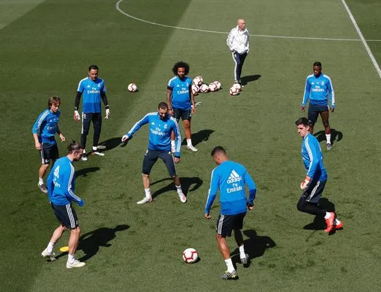 Jugadores del Real Madrid, durante entrenamiento
