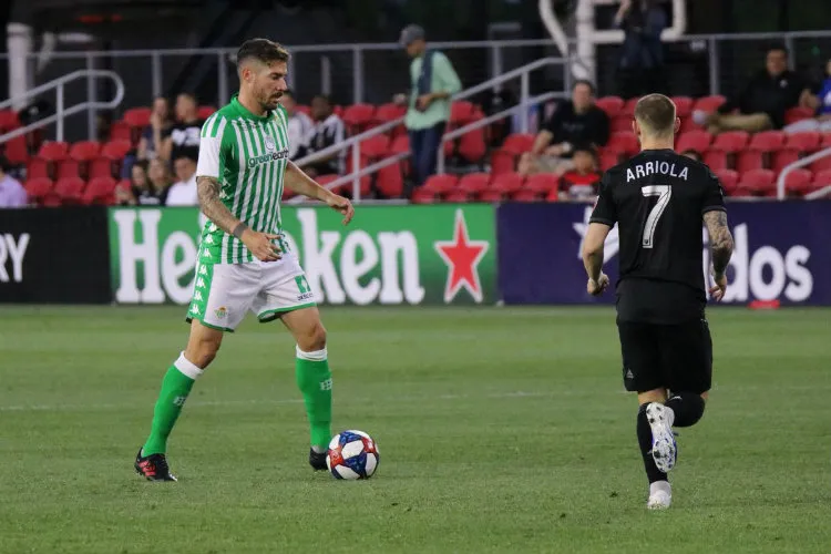 Betis estrena 'piel' en amistoso ante DC United