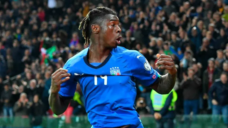 Moise Kean durante un juego de Italia