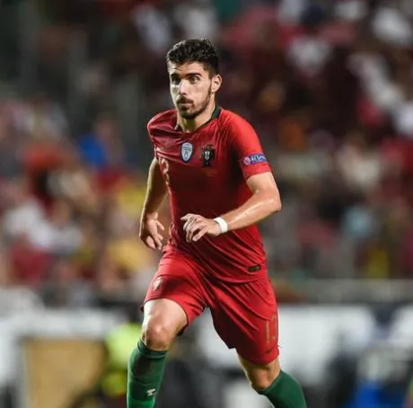Neves, en un partido de Portugal