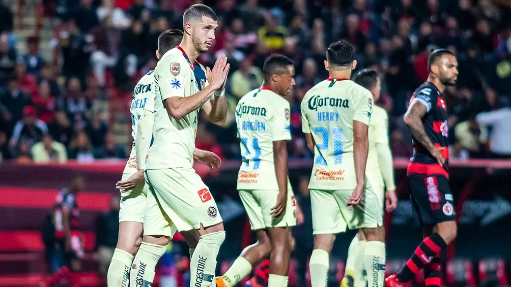 IMAGO7 Guido se disculpa con la afición de Xolos tras haberles convertido un gol