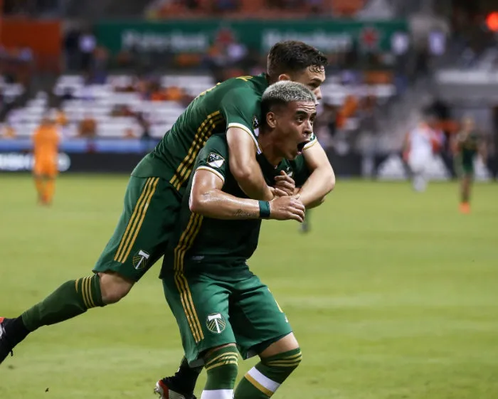 FACEBOOK PORTLAND TIMBERS Fernández en festejo de gol