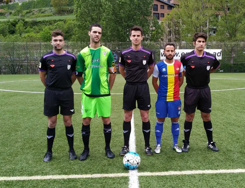 La foto de antes del juego decisivo para el Andorra