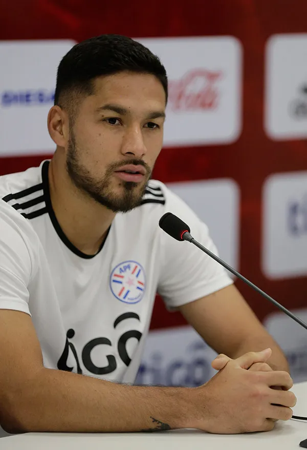 Bruno Valdez, en conferencia de prensa de Paraguay