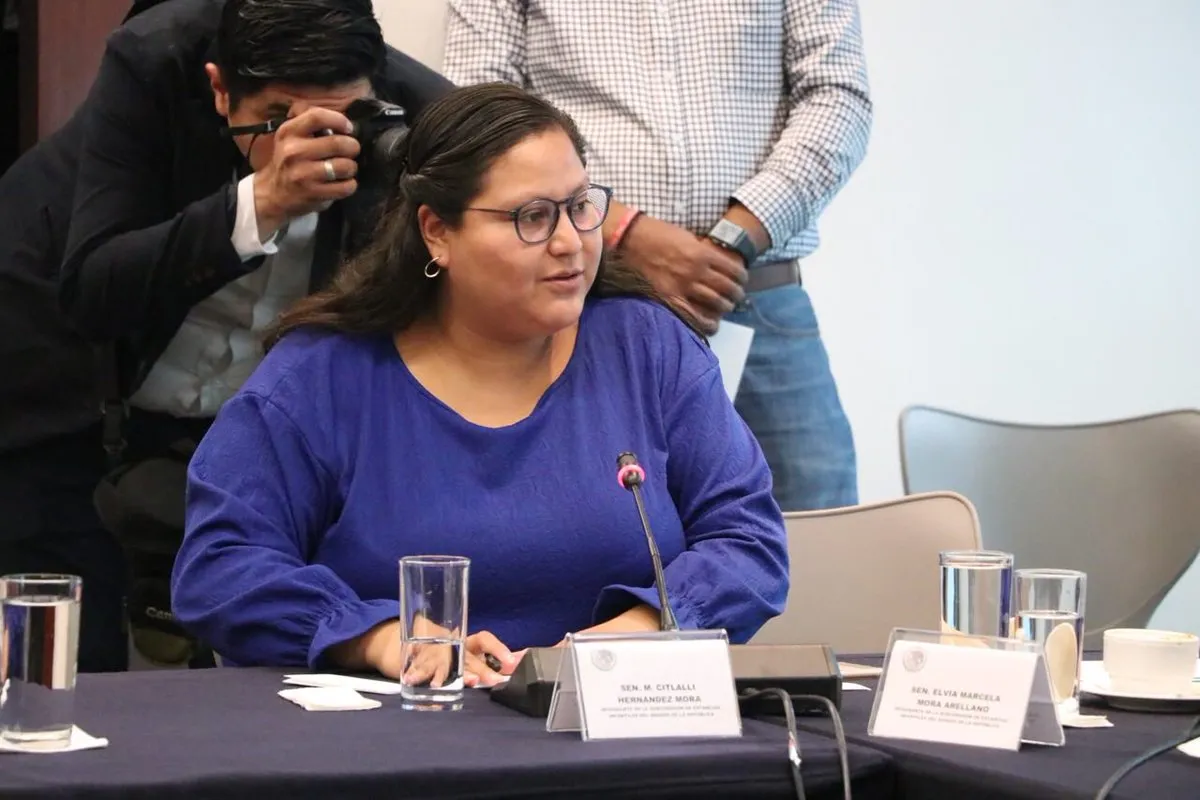 TWITTER @CITLAHM Citlalli Hernández,durante una conferencia de prensa