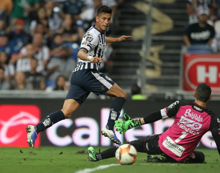 Maximiliano Meza vence a Hugo González