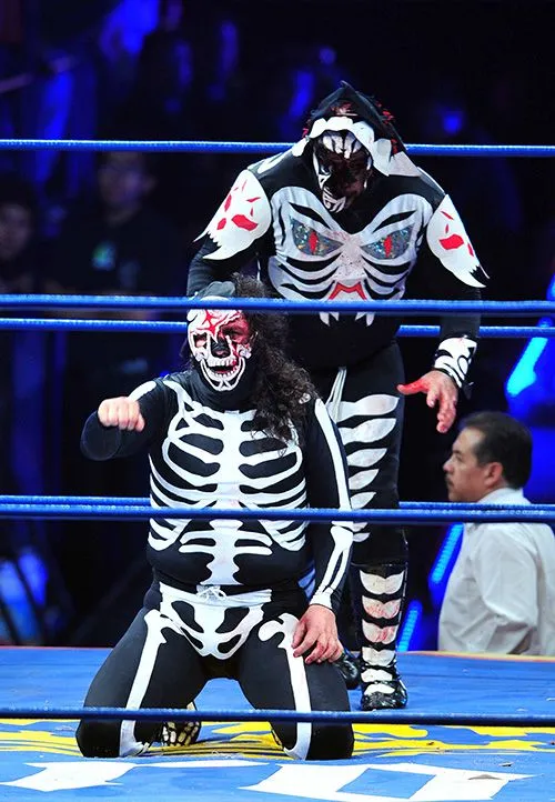 L.A Park somete a La Parka en el ring