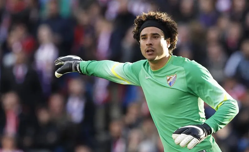 Ochoa, durante un juego con el Málaga