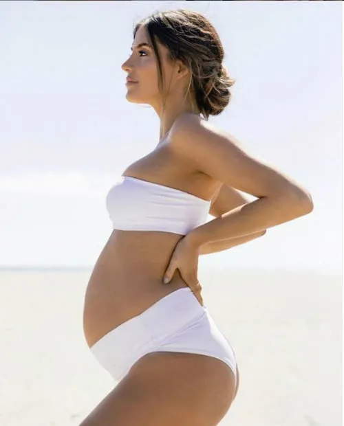 Sarah Kohan a días de dar a luz