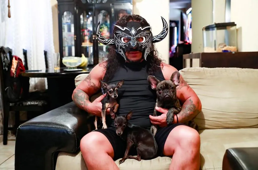 CARLOS RAMÍREZ Psicosis también cuenta con otras mascotas en su casa