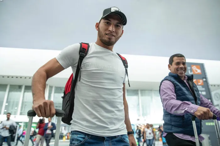Escobar, previo a volar rumbo a Paraguay