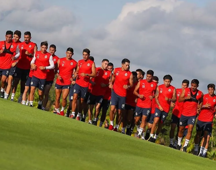 INSTAGRAM CHIVAS Jugadores de Chivas, en la pretemporada en Cancún