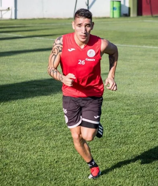 INSTAGRAM @ADRIANRICARDO1993 Centurión, en un práctica con Atlético San Luis