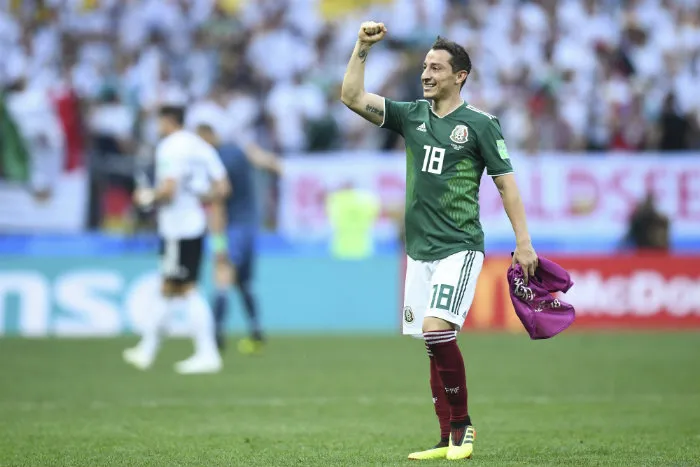 Guardado en un partido con el Tri