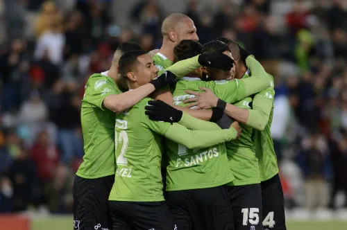 Bravos festeja un gol contra Veracruz