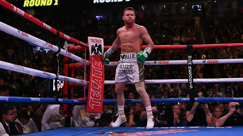 IMAGO7 El Canelo, durante la pelea frente a Daniel Jacobs
