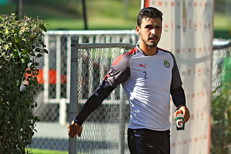 IMAGO7 Oswaldo Alanís en las instalaciones de Chivas