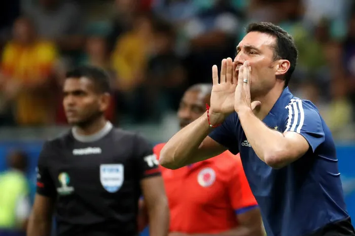 EFE Scaloni dirigiendo a Argentina en Copa América