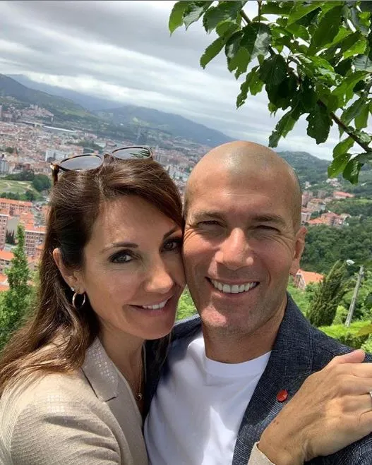 INSTAGRAM @ZIDANE Zidane disfruta junto a su esposa de Bilbao