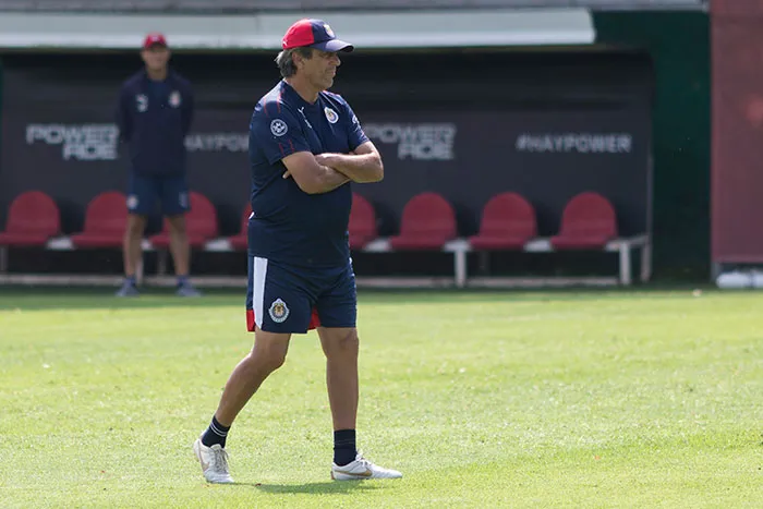 Tomás Boy en entrenamiento con Chivas