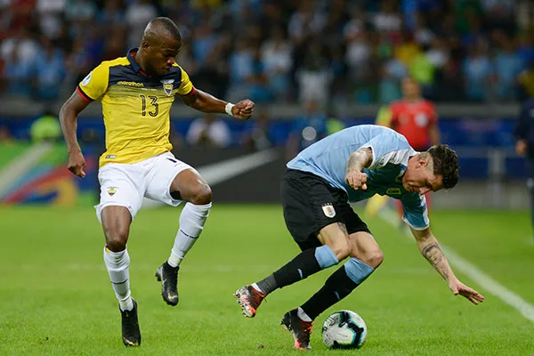 AP Giménez aguanta marca en juego contra Ecuador