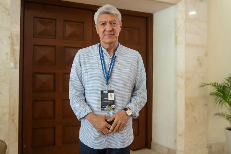 Jesús Ramírez posa para RÉCORD