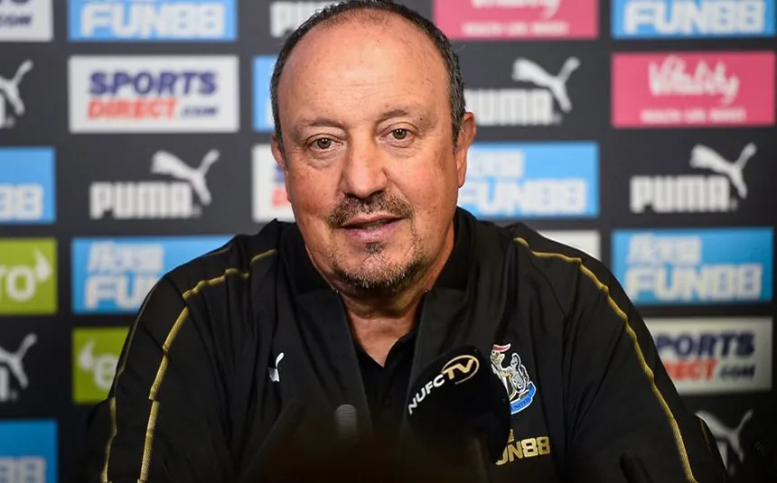 Rafa Benítez en conferencia de prensa