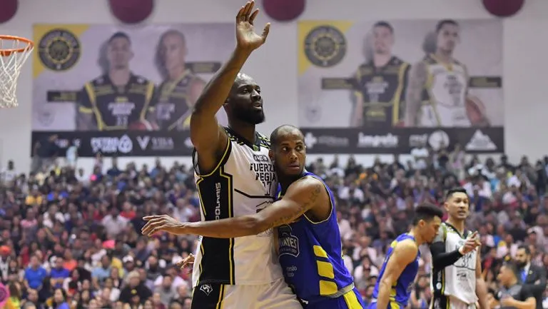 Fuerza Regia y Capitanes disputaron la Final de LNBP