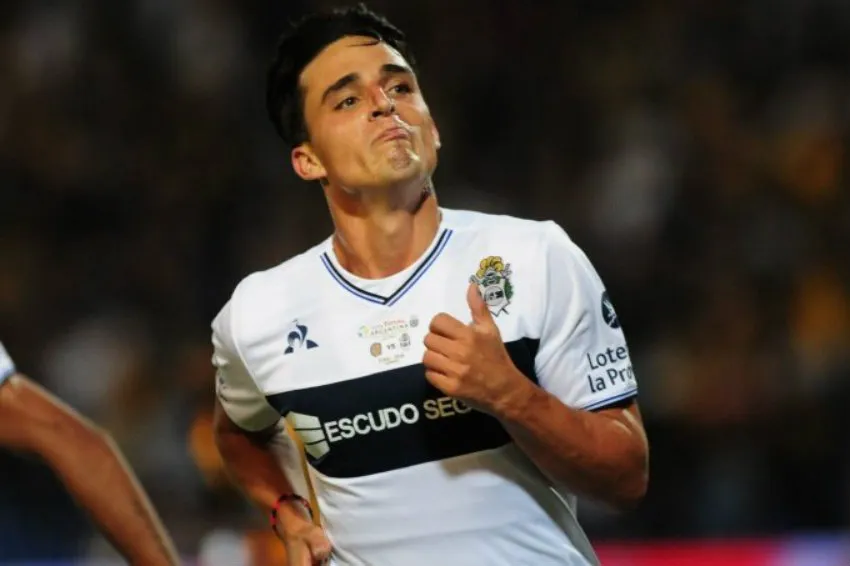 Faravelli tras concretar una anotación