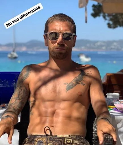 Papu Gómez posa para la fotografía