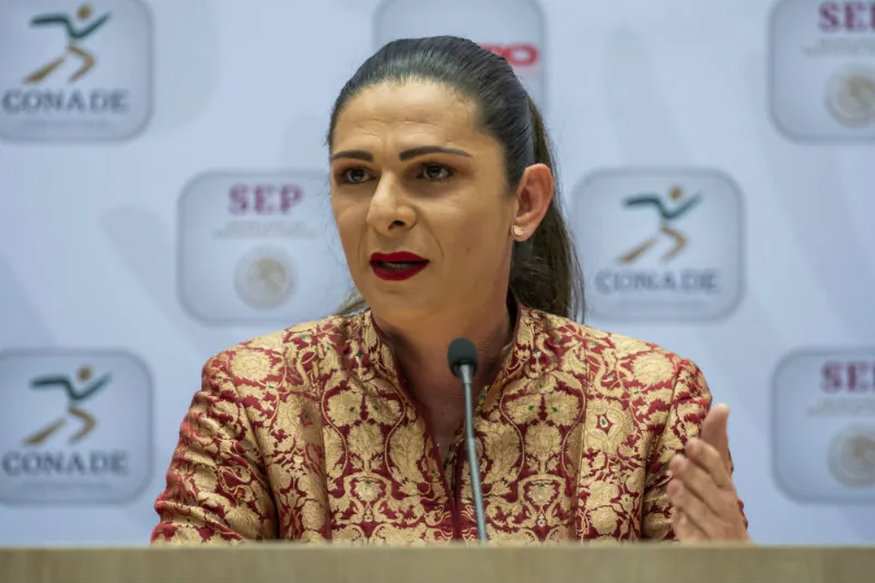 MEXSPORT Guevara habla en un evento público