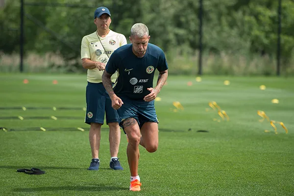 Ménez realiza entrenamiento con América