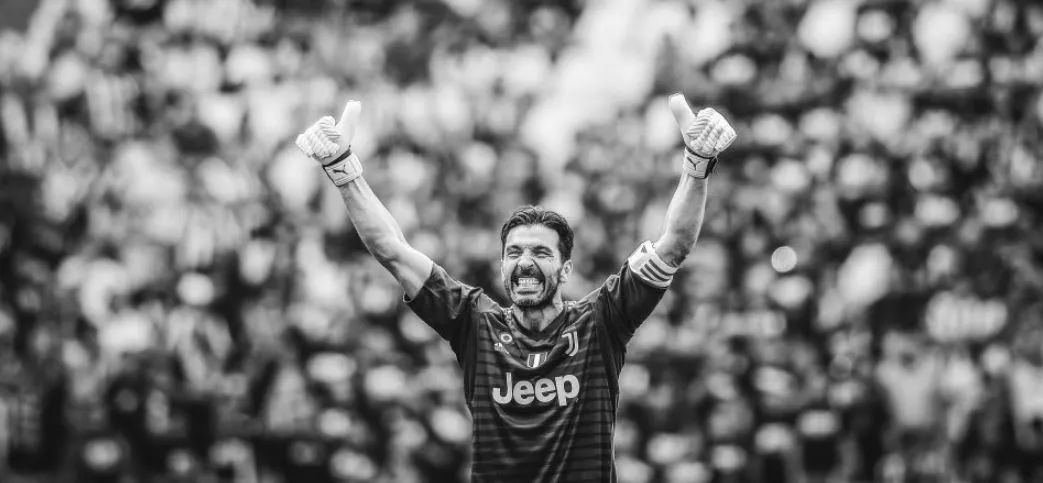 TWITTER @gianluigibuffon Buffon celebra un triunfo con La Vecchia Signora