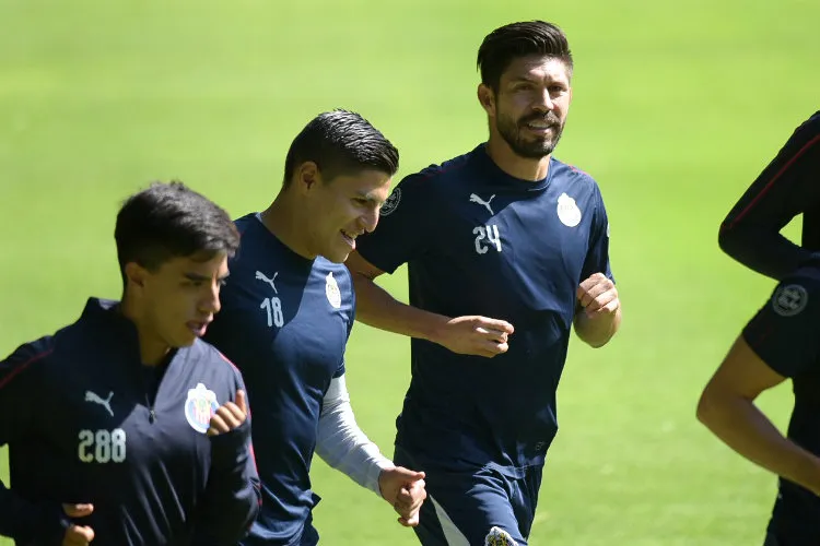 IMAGO7 Oribe Peralta, durante un entrenamiento con Chivas